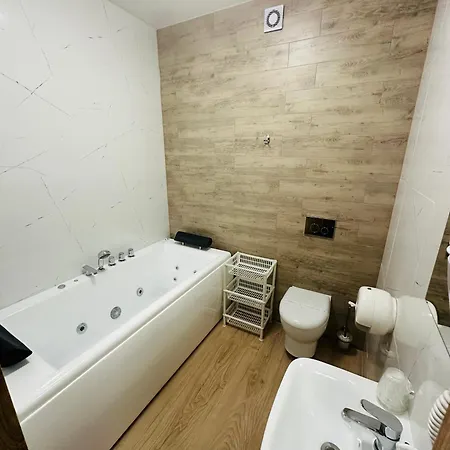 Miejsca Noclegowe W Arka Medical *