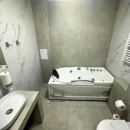 Kapsül Otel Miejsca Noclegowe W Arka Medical *